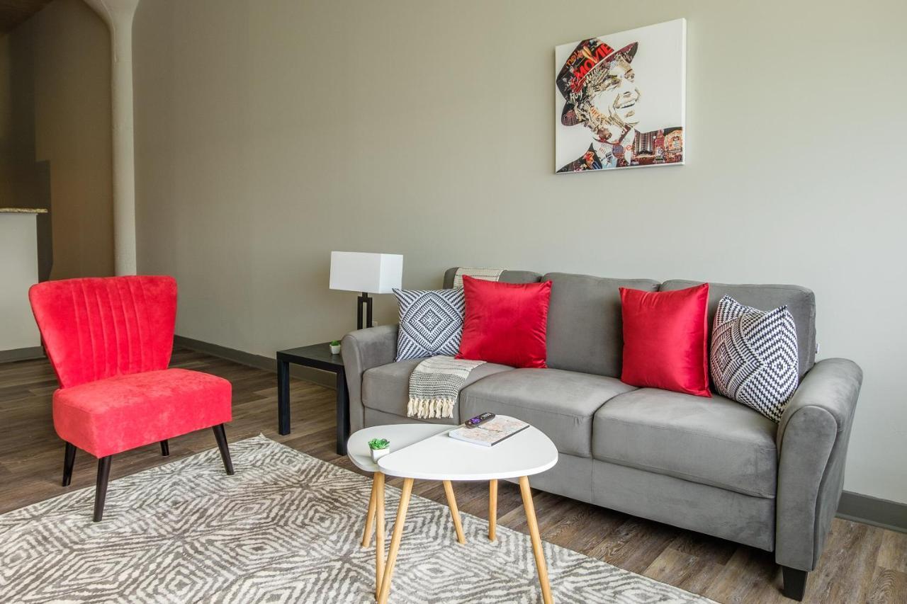 Frontdesk Waterfront Apts Downtown Cleveland Apartment Стая снимка