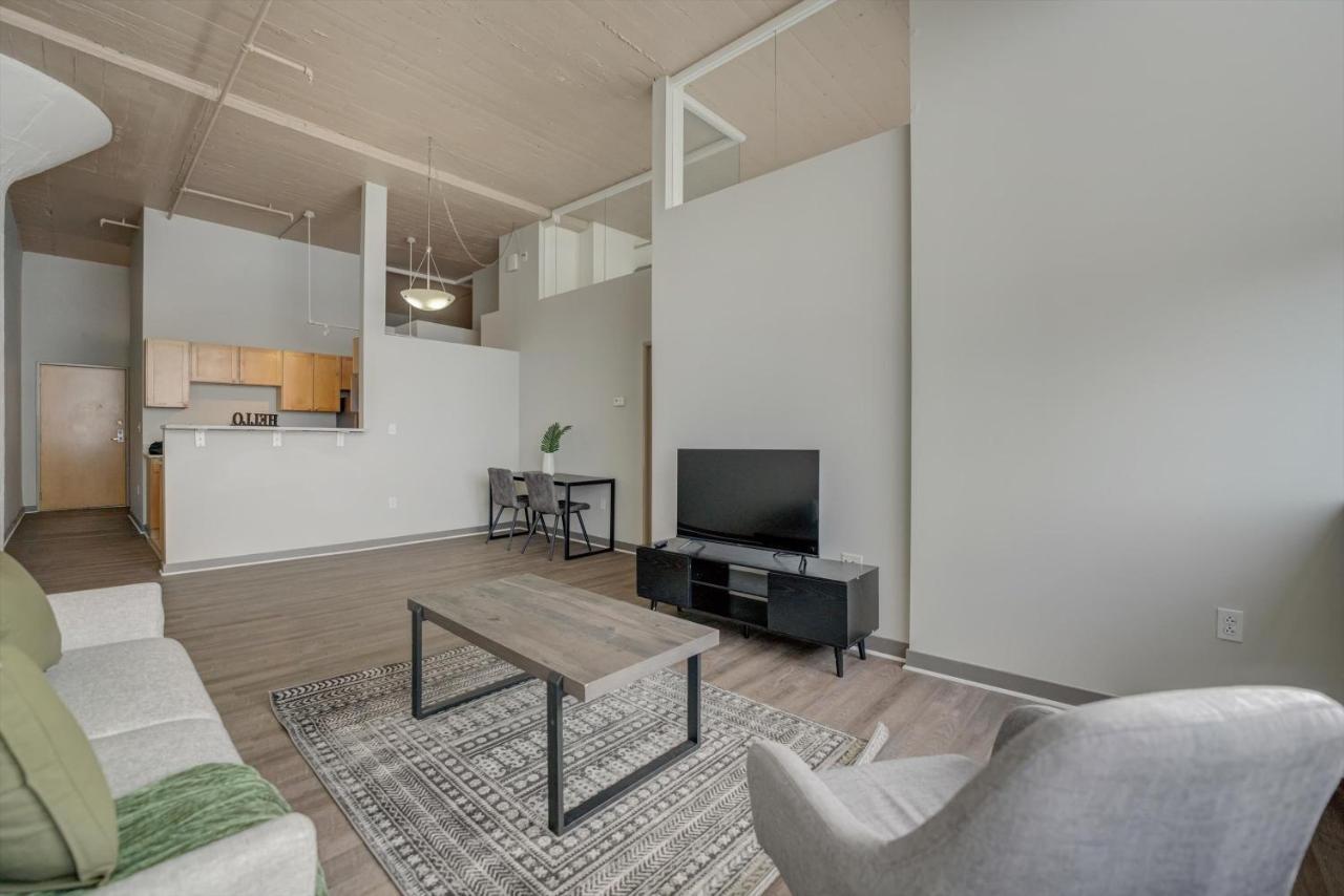 Frontdesk Waterfront Apts Downtown Cleveland Apartment Стая снимка